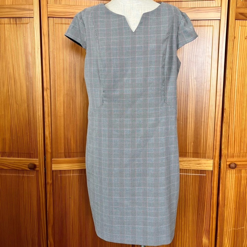 NWT The Limited 16 Gray Plaid Cap Sleeve Professional Dress Office Wear Classy - Picture 2 of 8